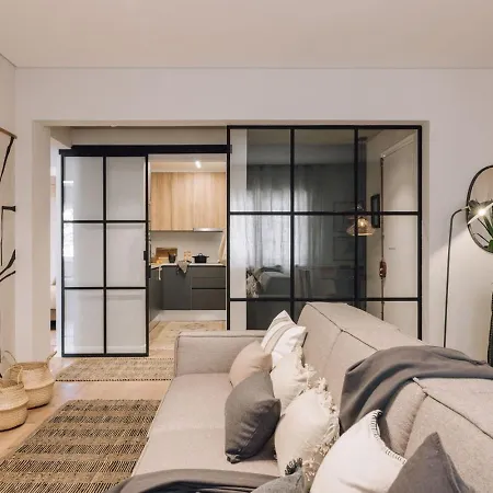 Appartamento Tawaz - 2 Bedrooms In Lapa Lisbona
