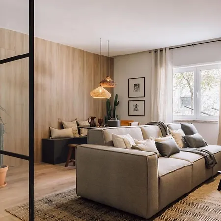 Appartamento Tawaz - 2 Bedrooms In Lapa Lisbona