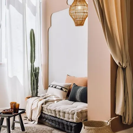 Tawaz - 2 Bedrooms In Lapa Apartment Lisbon